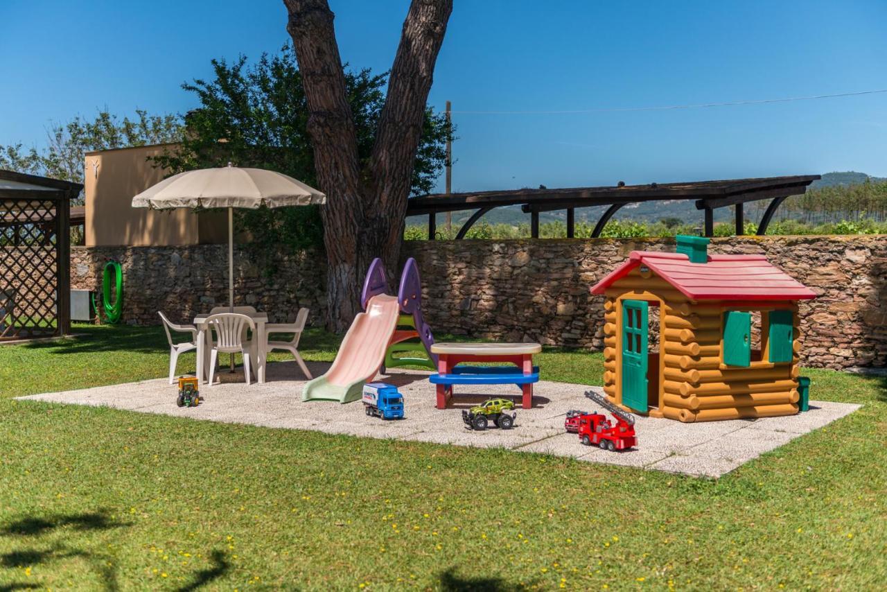 Agriturismo Le Vecchie Scuole Campiglia Marittima Exterior photo